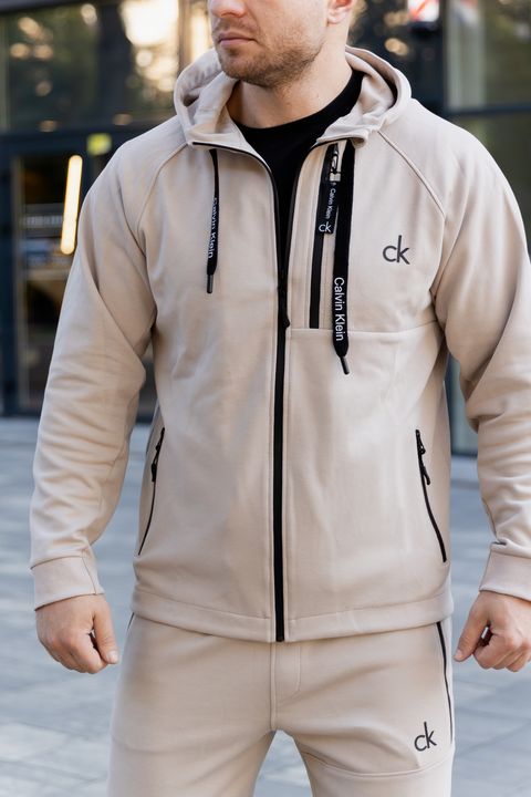 Костюм Calvin Klein