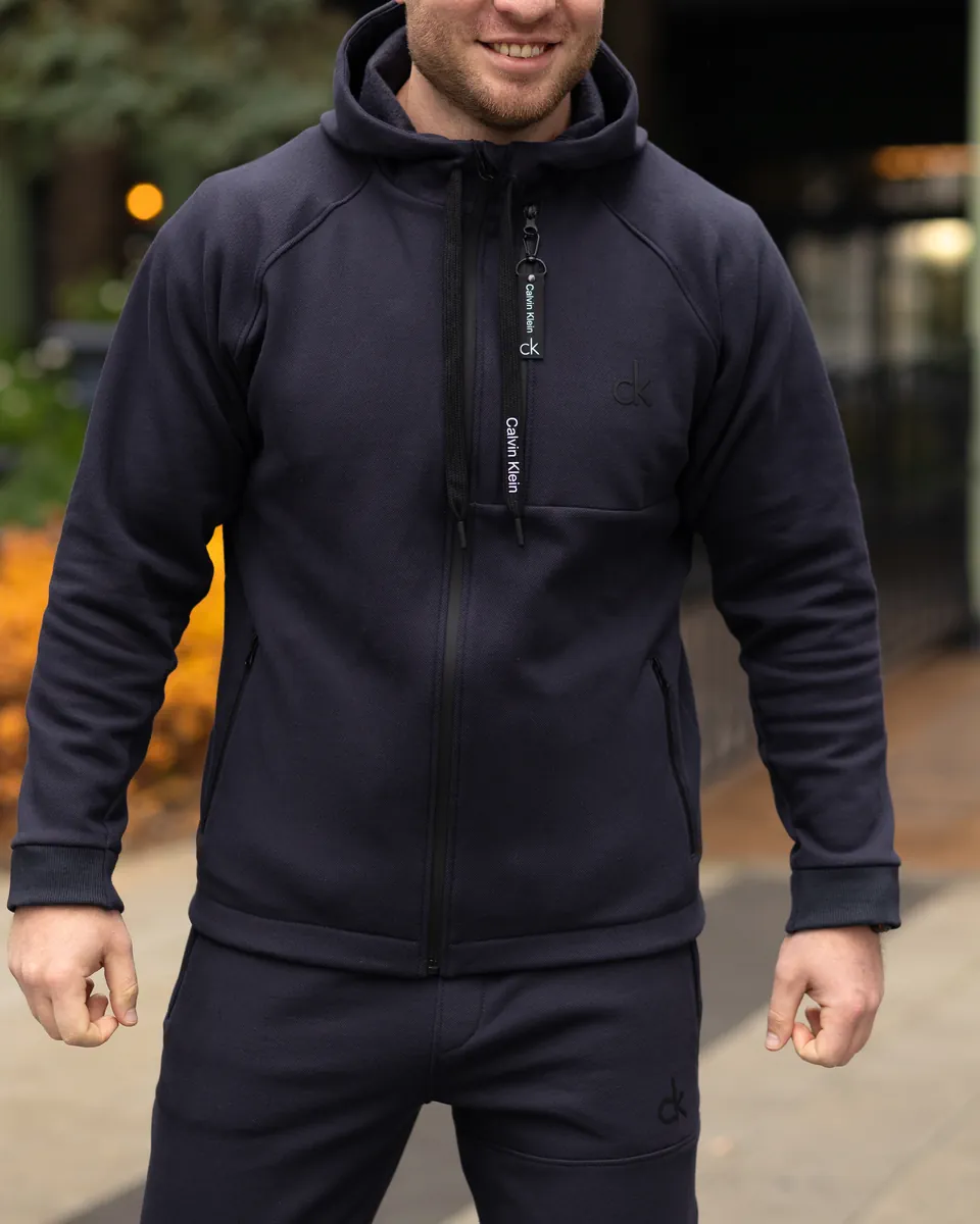 Костюм Calvin Klein