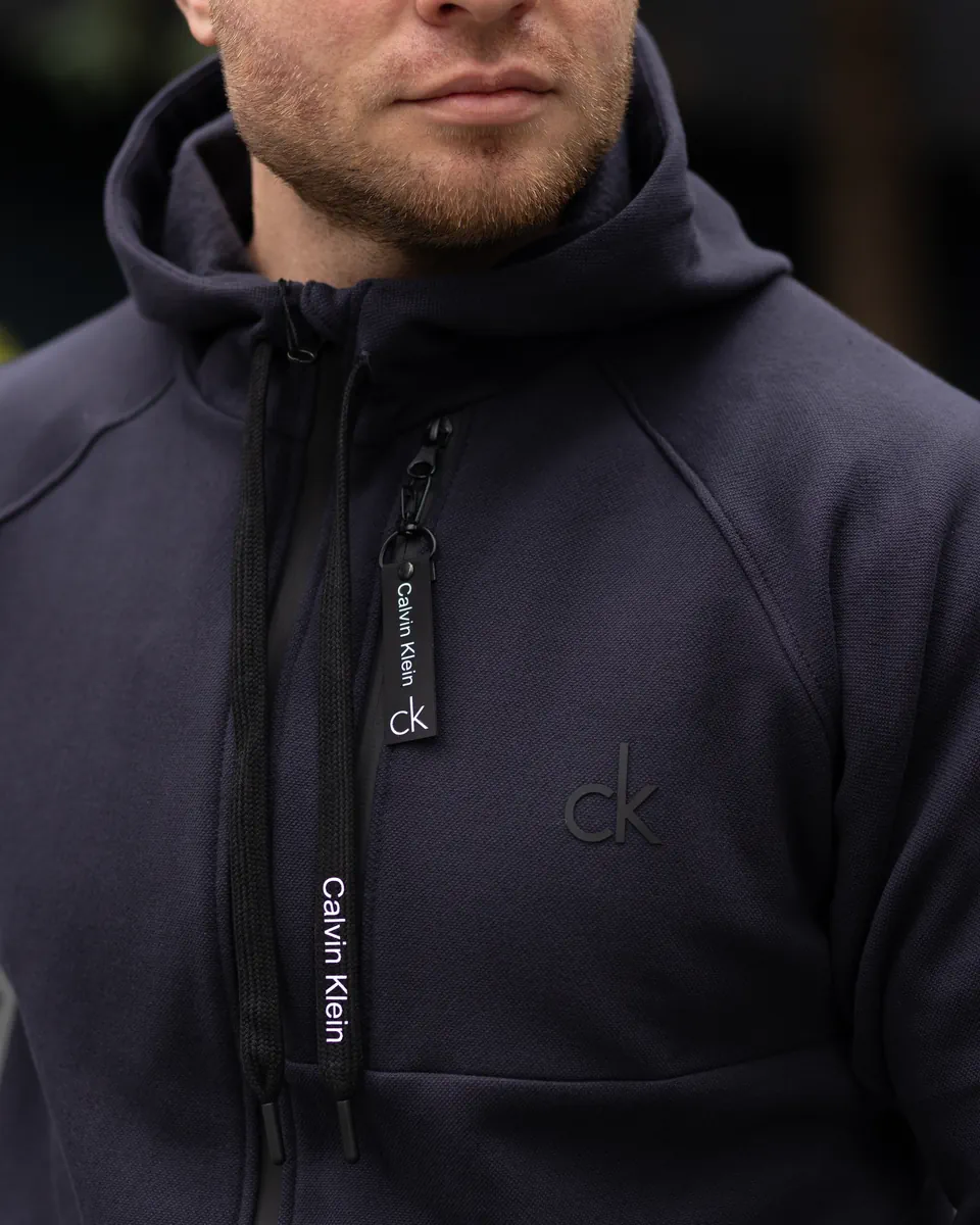 Костюм Calvin Klein